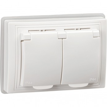Розетка IEK KVARTA 2-местная РСбш12-3-КБ-44 с заземляющим контактом с защитными шторками и крышкой 16А IP44 белый Розетка IEK KVARTA 2-местная РСбш12-3-КБ-44 с заземляющим контактом с защитными шторками и крышкой 16А IP44 белый